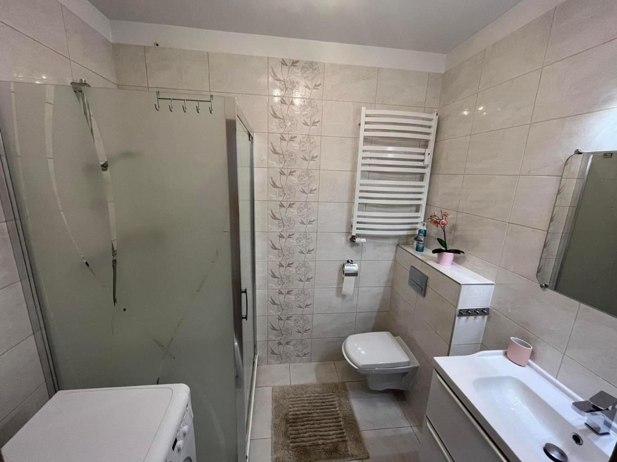 Apartament Premium Miodowy Dom Lägenhet Kołobrzeg Exteriör bild