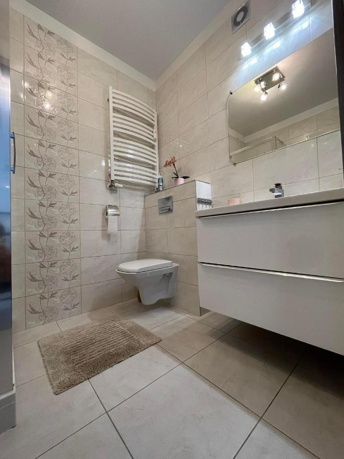 Apartament Premium Miodowy Dom Lägenhet Kołobrzeg Exteriör bild